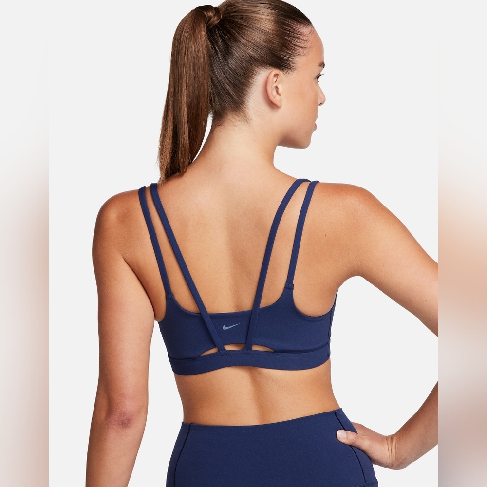 ✨️✨️NWT✨️✨️ Nike Zenvy Strappy Womens Light-Support Padded Sports Bra